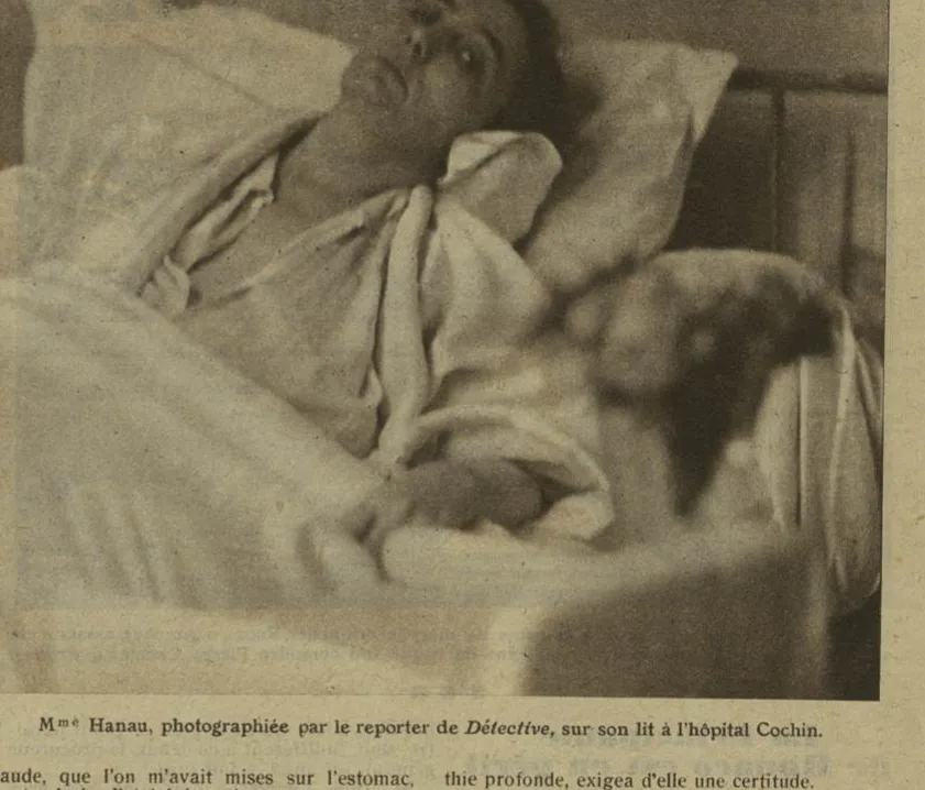 Hanau sur son lit à Cochin, lors de la visite de Détective.