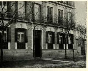 La maison madrilène où les Humbert sont arrêtés, calle de Ferraz.
