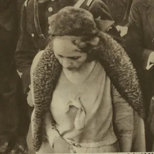 Portrait de Philomène Schmidt dans le journal